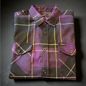 Retro rifle - retro punk - flannel button